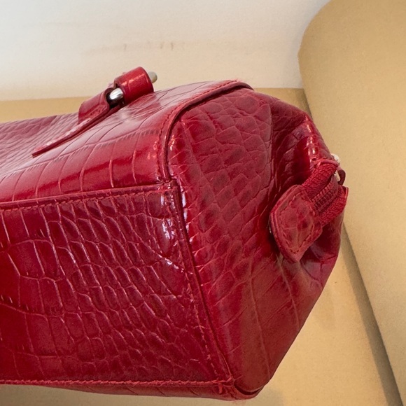 Lauren Ralph Lauren Red Croc-Embossed Shoulder Bag - Picture 7 of 8